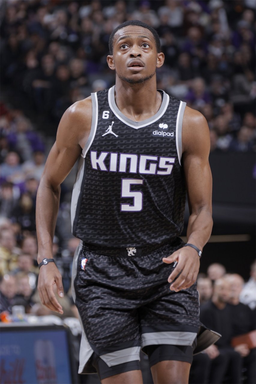 平博体育官网-从今晨切尔西备战CBA季后赛到萨克拉门托国王清晨绝杀压哨，皇家马德里关键时刻止住颓势的简单介绍